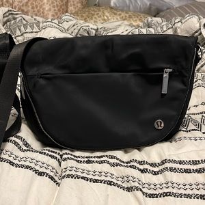 🖤 Black Lululemon All Night Festival Bag 🖤